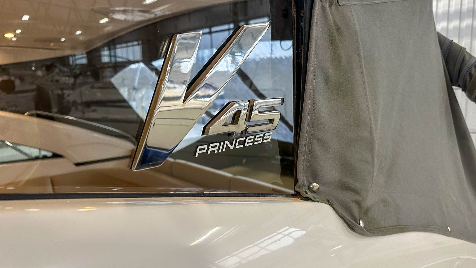 the best price on PRINCESS V45 (V45172) - PRINCESS
