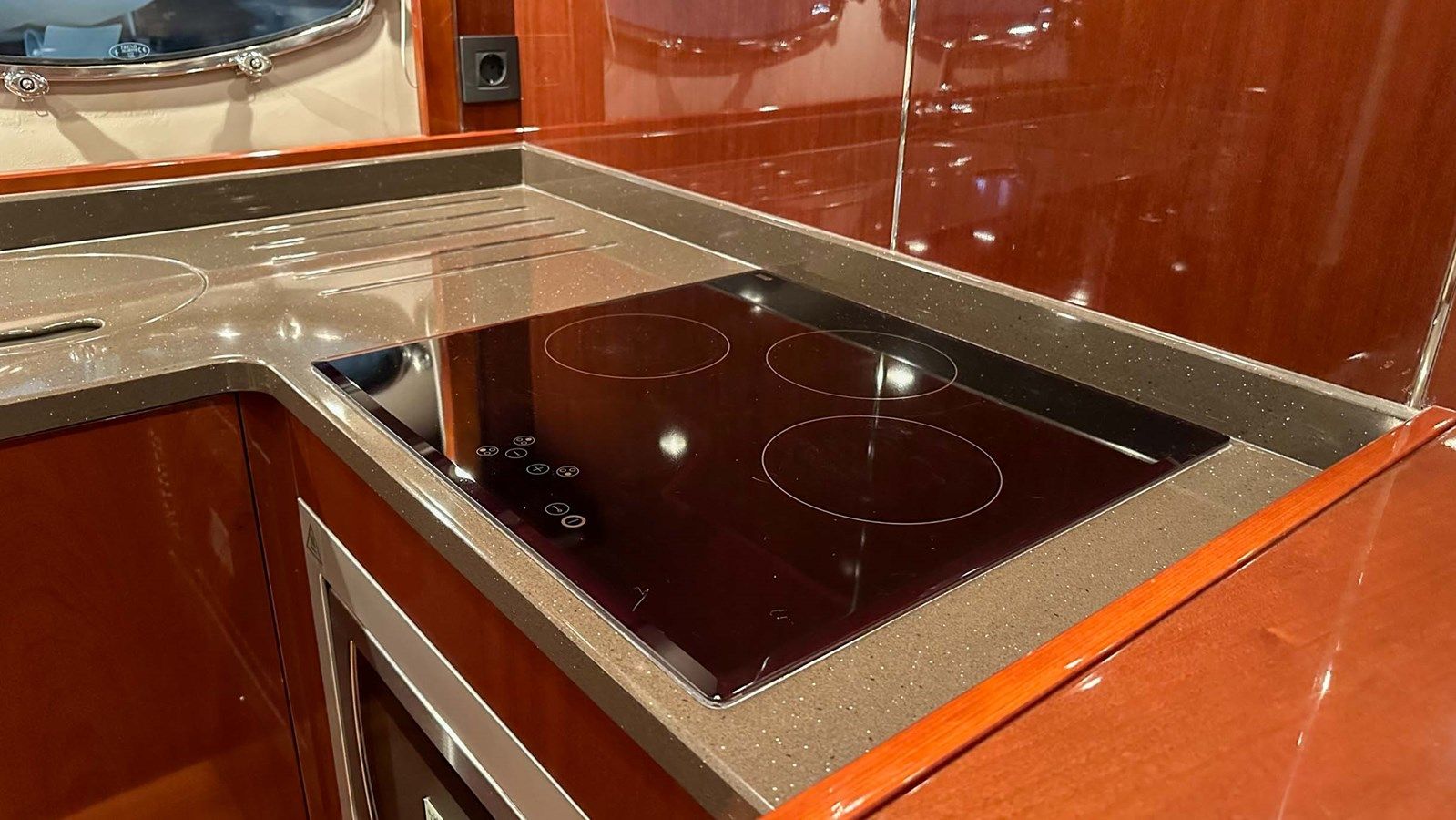 Buy a yacht PRINCESS V45 (V45172) 47