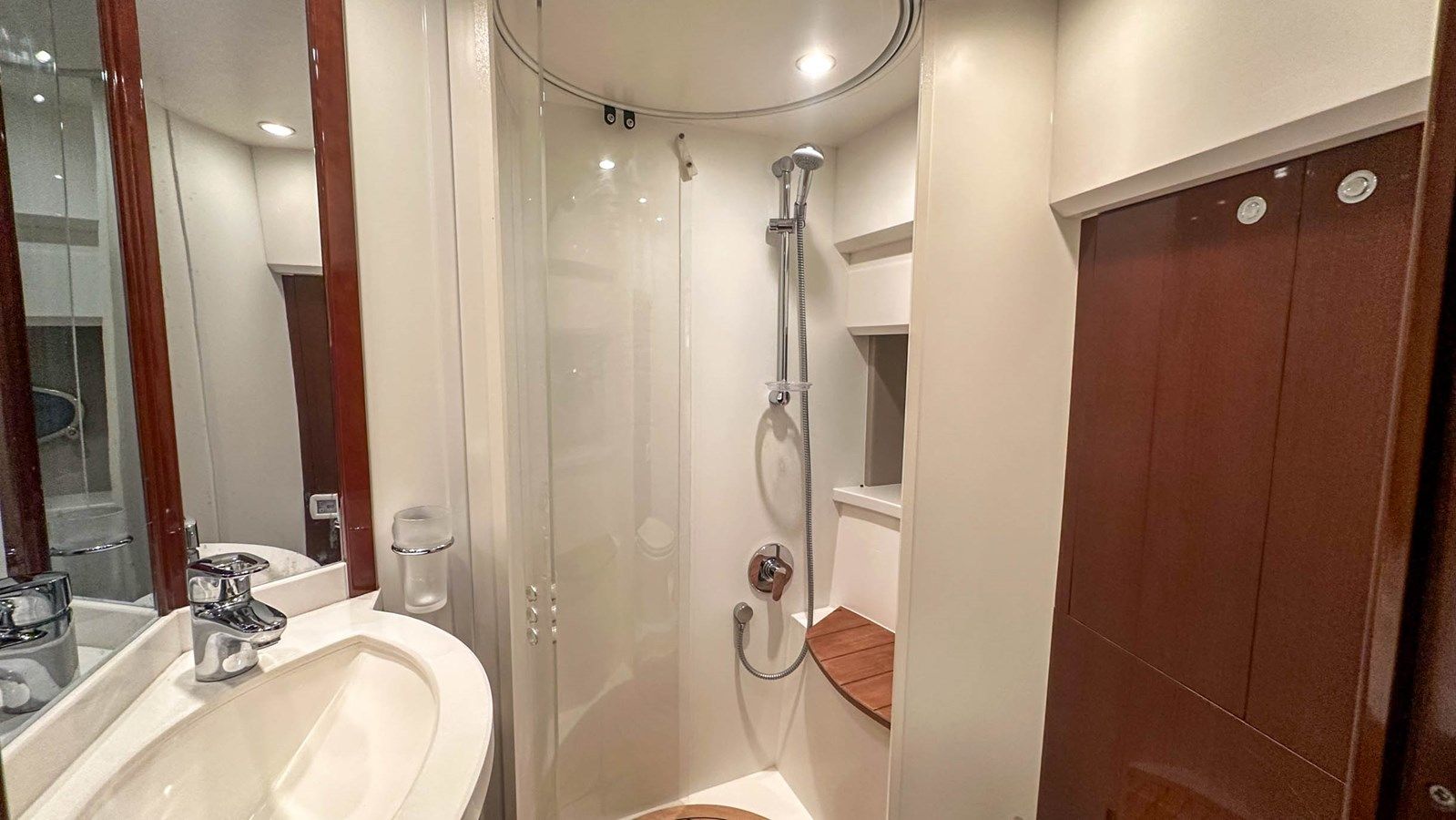 Buy a PRINCESS V45 (V45172) at Shestakov Yacht Sales