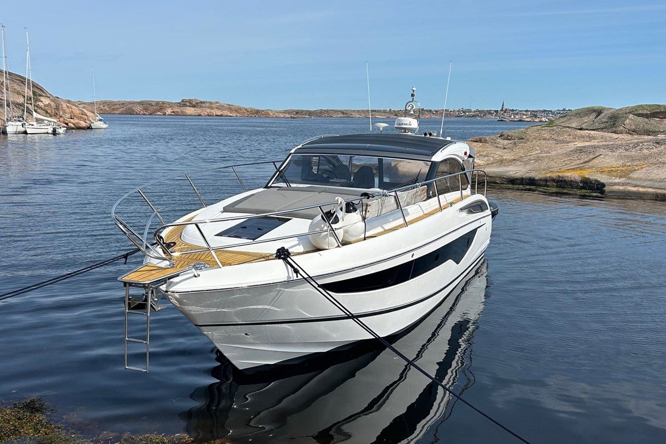 the best price on PRINCESS V40 (V40115)