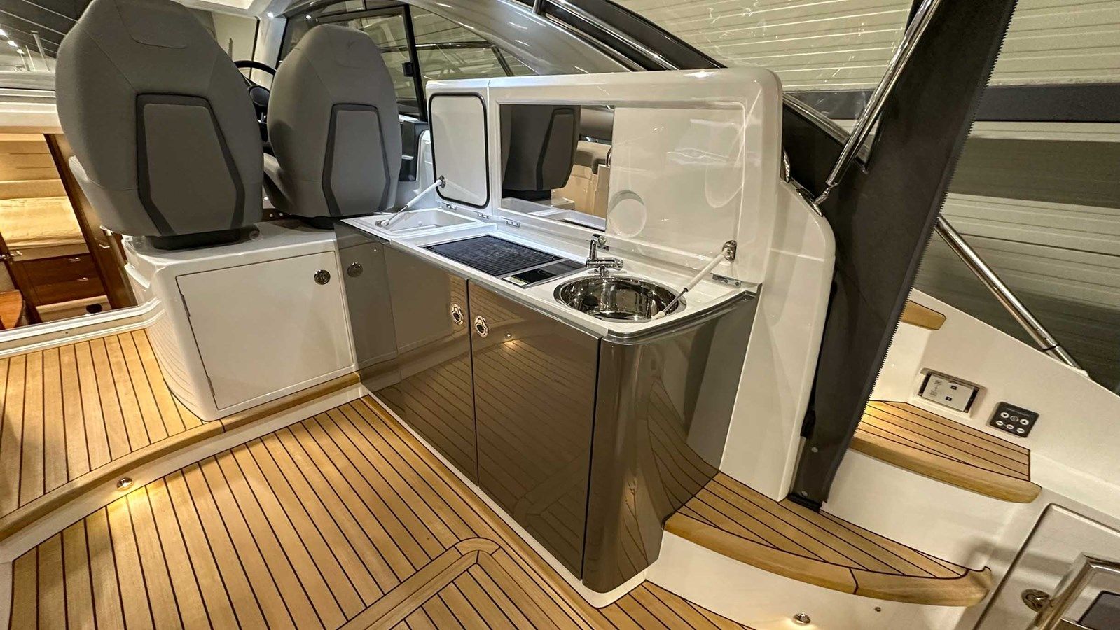 the best price on PRINCESS V40 (V40115) 42
