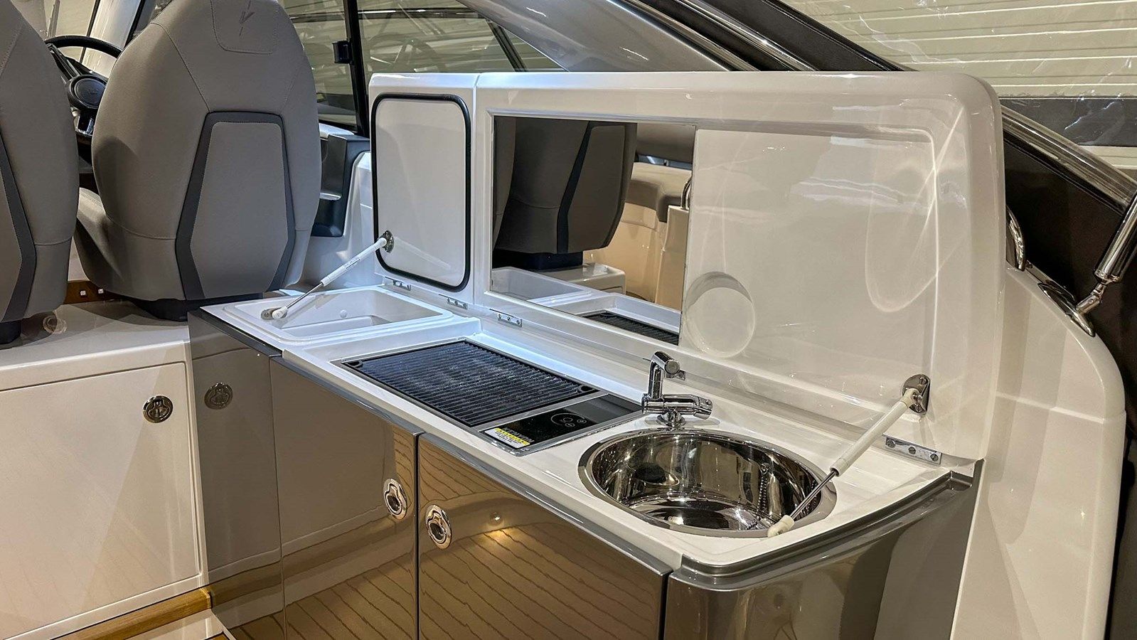 PRINCESS V40 (V40115) PRINCESS V40 price