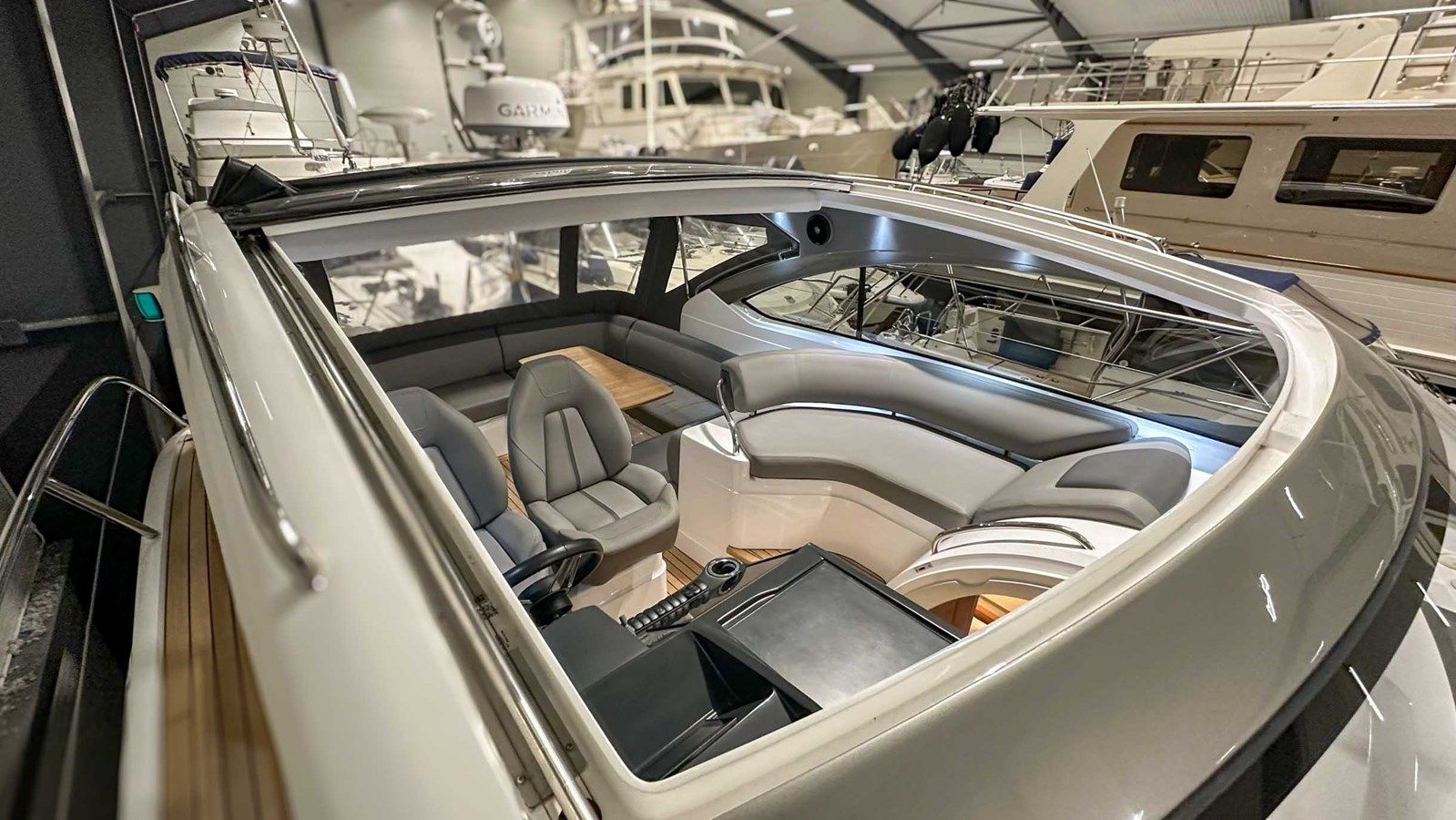 PRINCESS V40 (V40115) PRINCESS V40 price