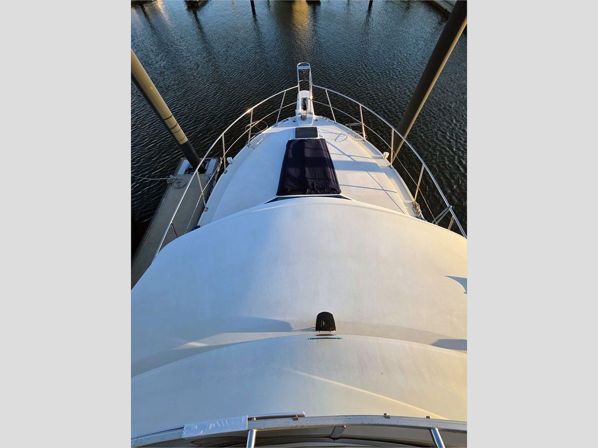 43' Carver 1995 430 Cockpit Motor Yacht 1995