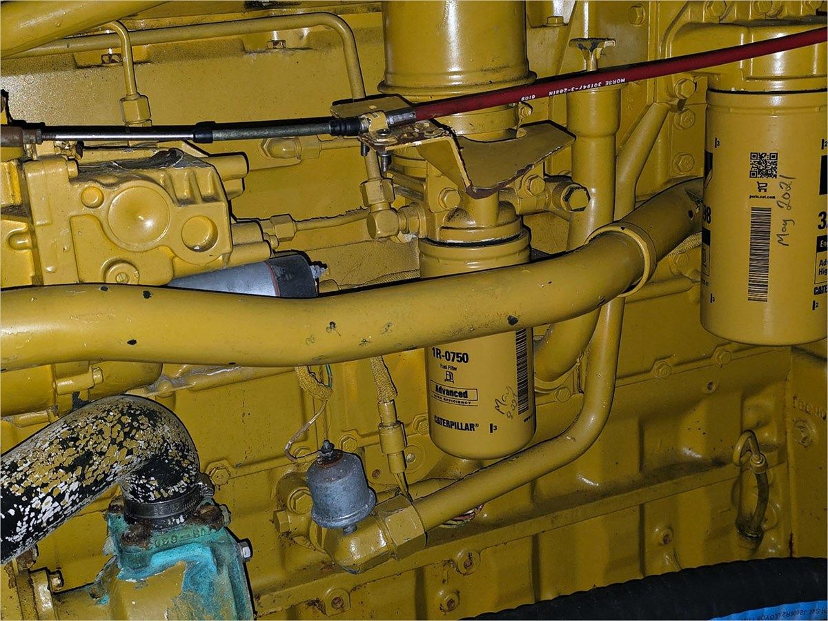 Buy a 43' Carver 1995 430 Cockpit Motor Yacht at Shestakov Yacht Sales