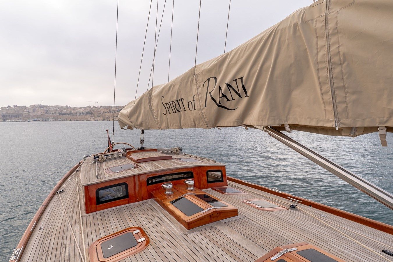Buy a SPIRIT OF RANI 60DH at Shestakov Yacht Sales