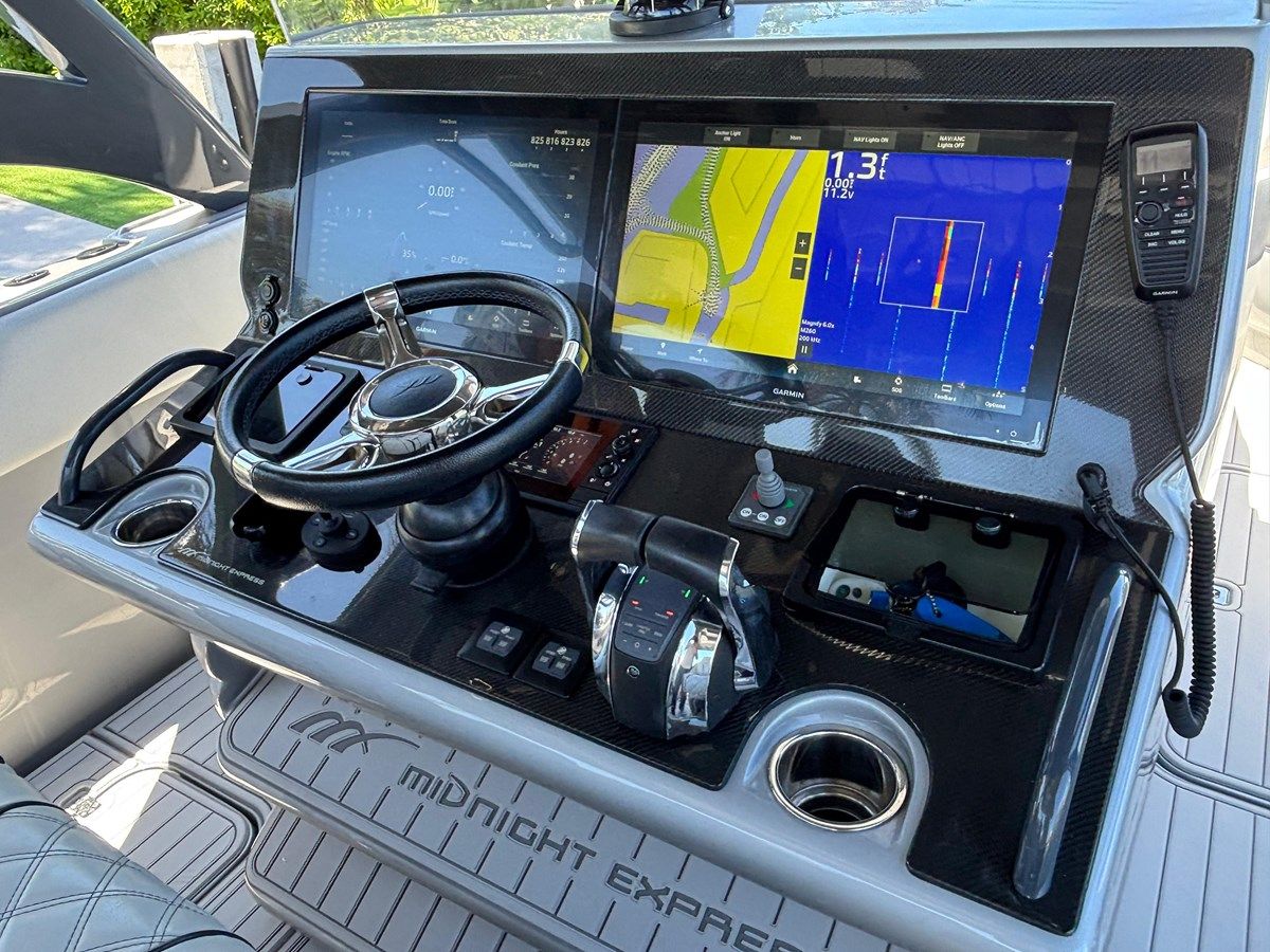 ADIOS CASH - Midnight Express Powerboats price