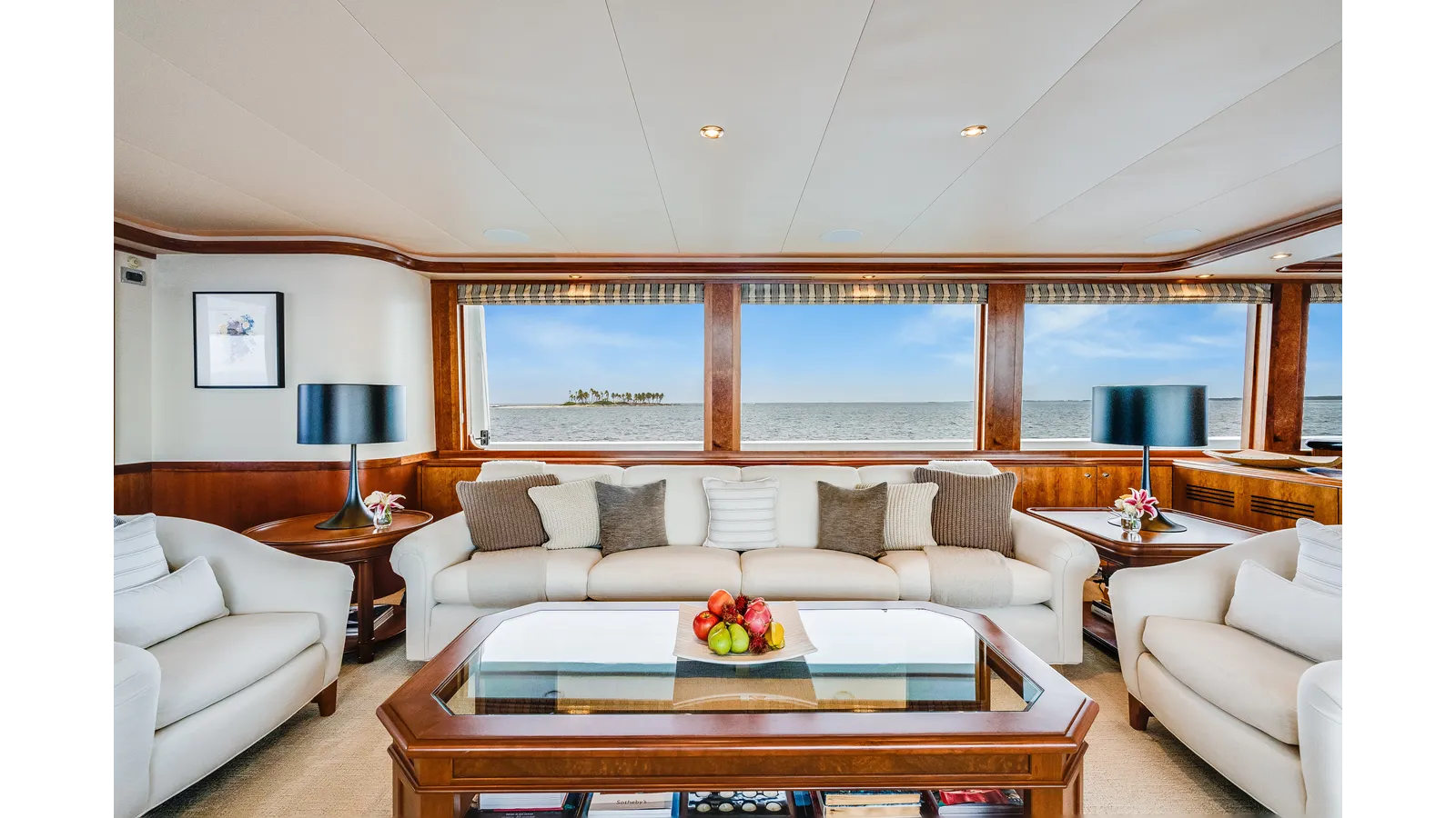 the best price on AVALINA - WESTPORT