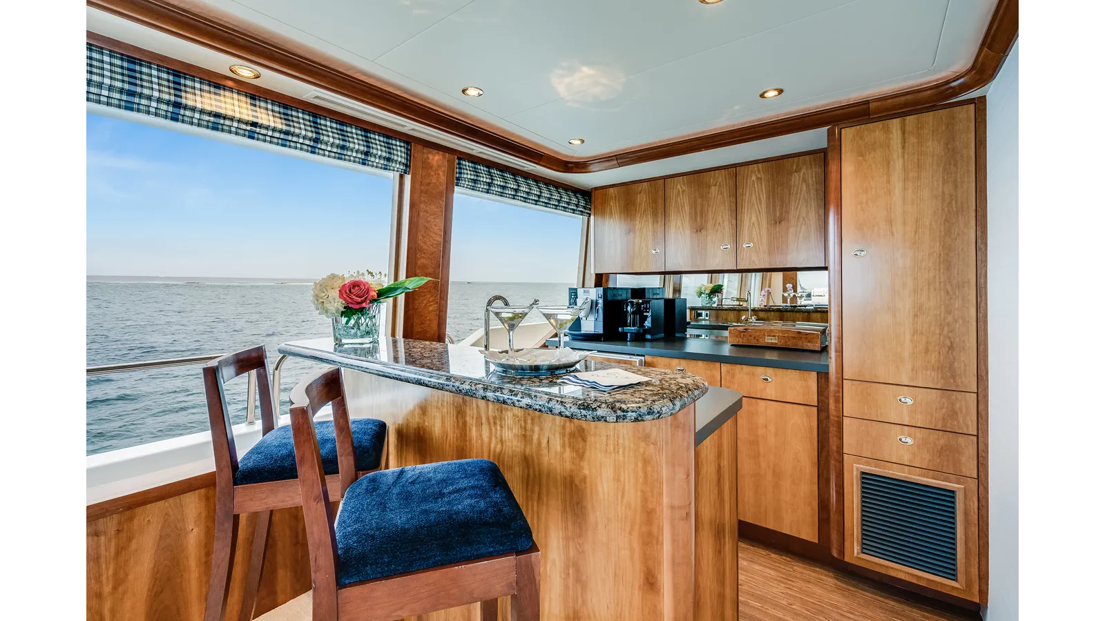 Buy a yacht AVALINA 130