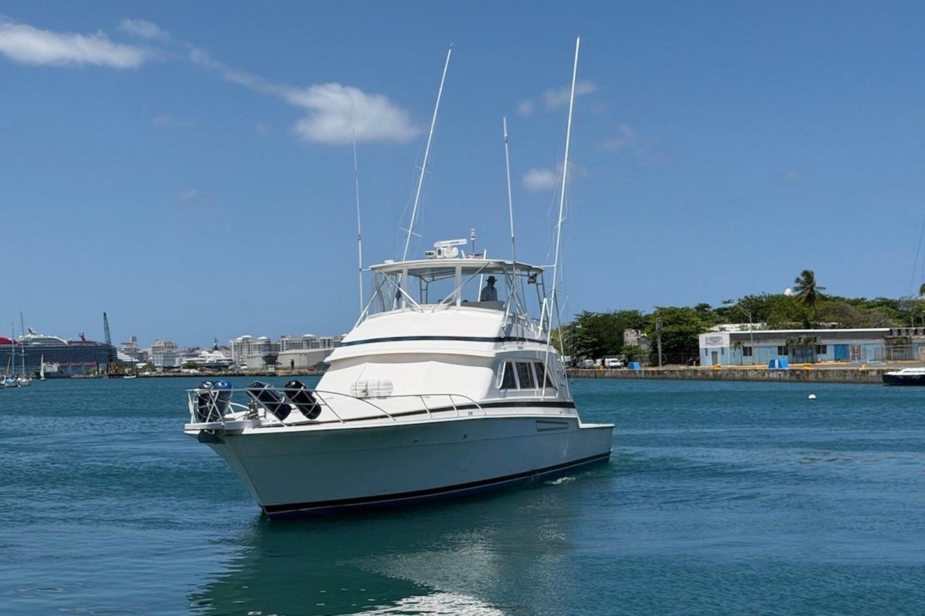 the best price on Taniamar 1995