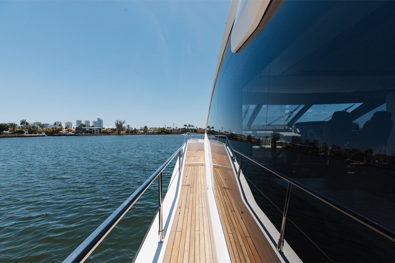 the best price on MILAMO 76 Yacht