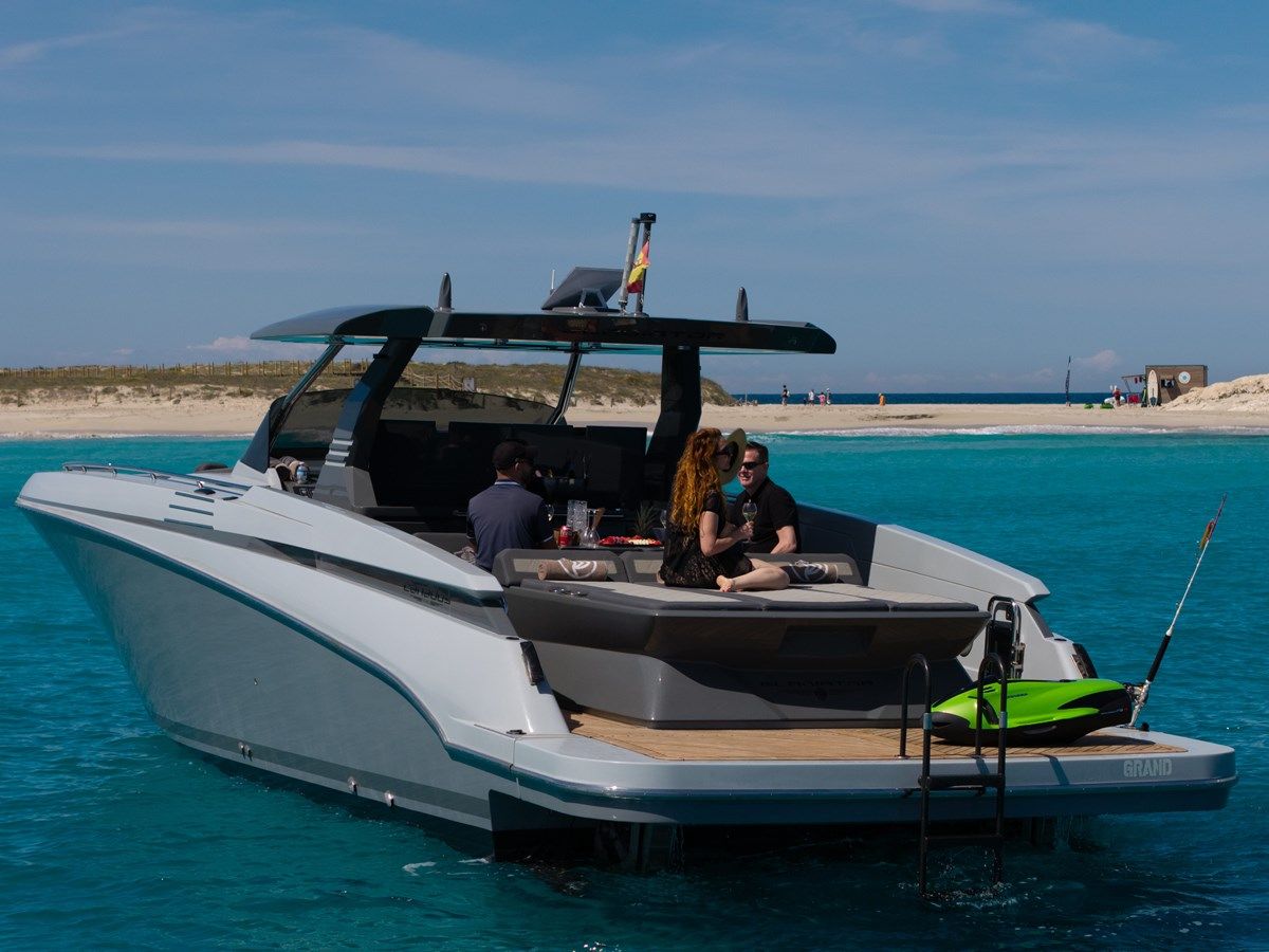 CANADOS GLADIATOR 493 GRAND - Canados price