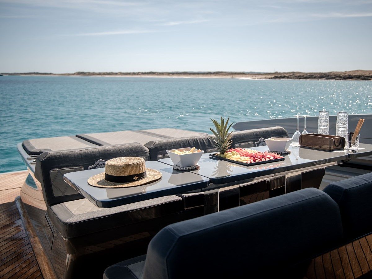 best yacht sales deals CANADOS GLADIATOR 493 GRAND 2022