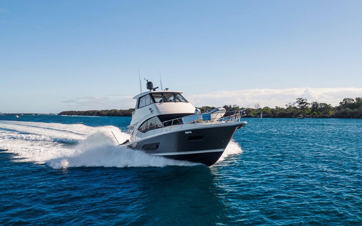 Buy a yacht BUZZ 2020