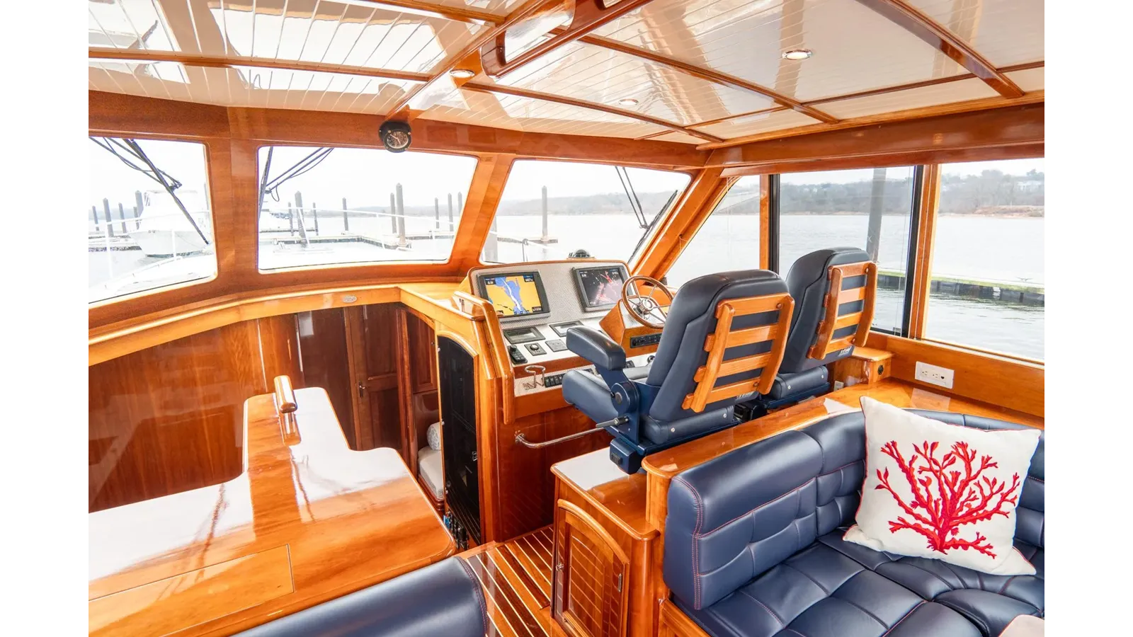 Buy a yacht Sapphire II 55
