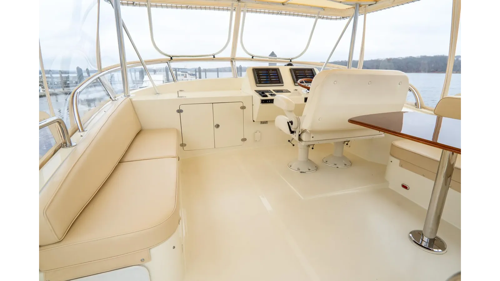 Sapphire II - Hinckley
