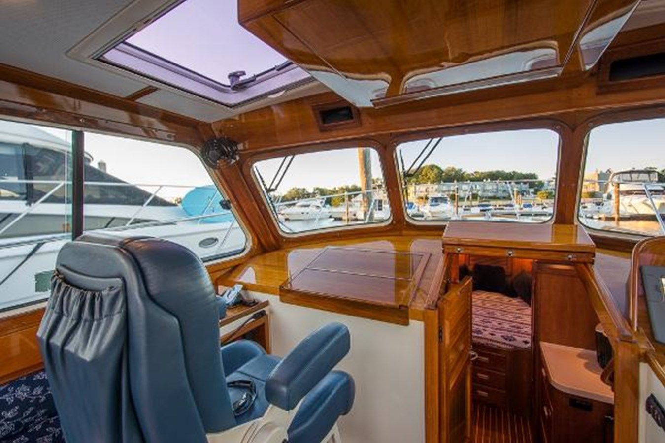 Beatrice - Hinckley yacht sale