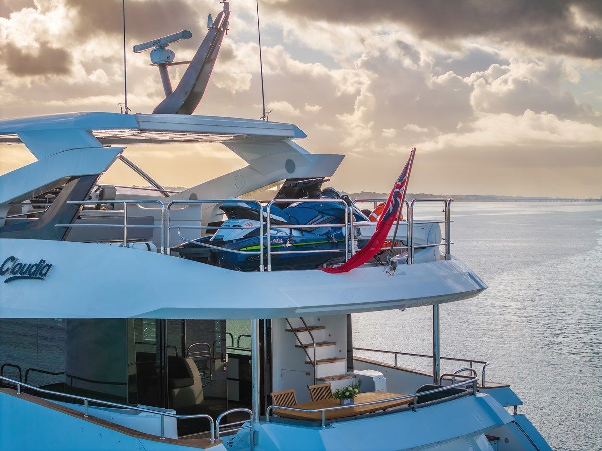 CLOUDIA - Sunseeker yacht sale