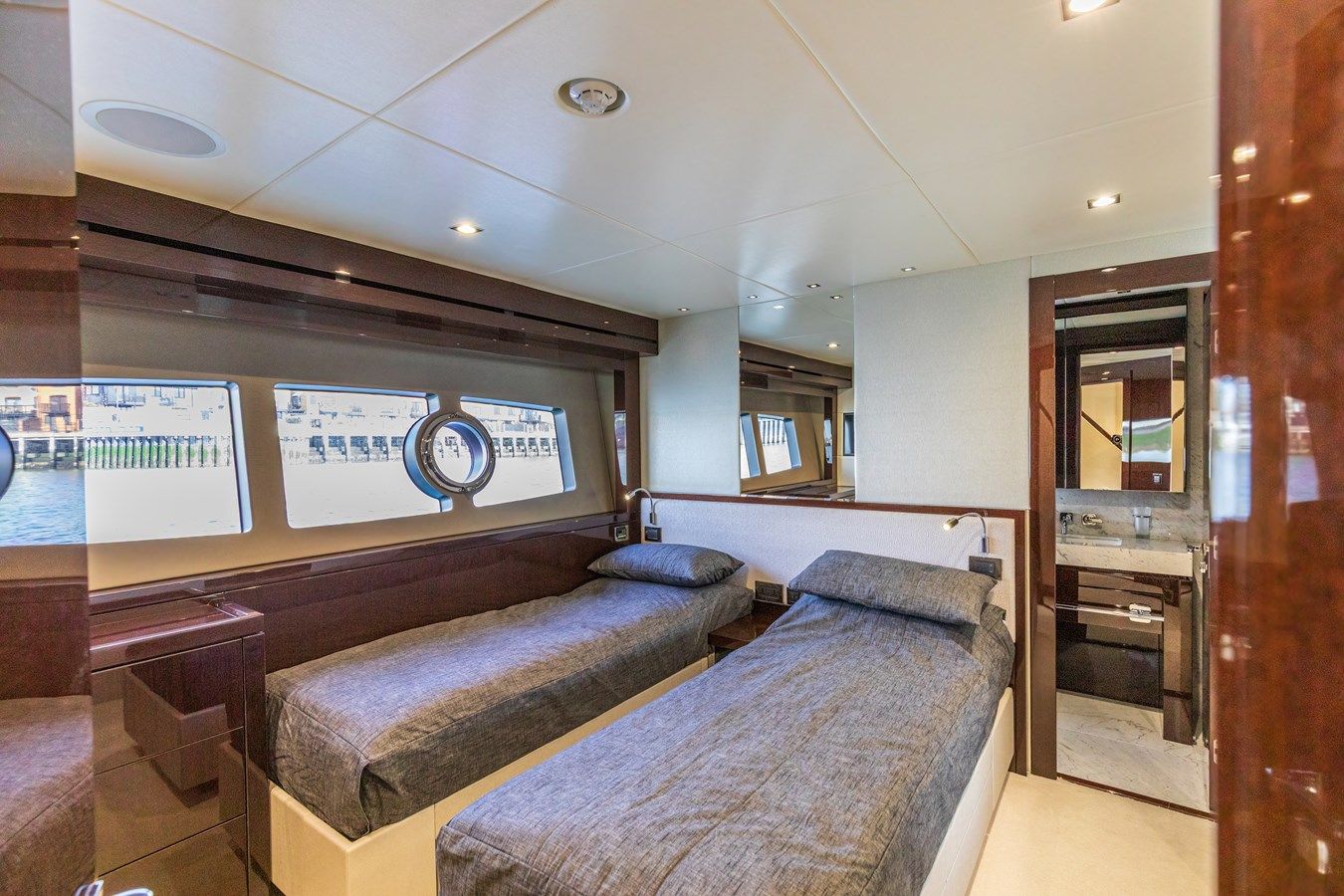 CLOUDIA - Sunseeker yacht sale