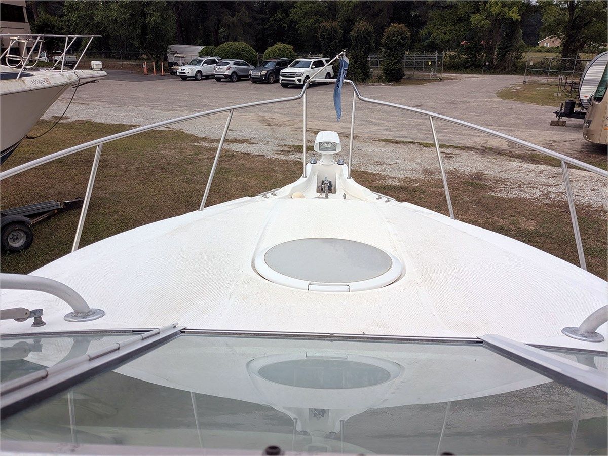 Buy a yacht 27' Wellcraft 2004 270 Coastal 27