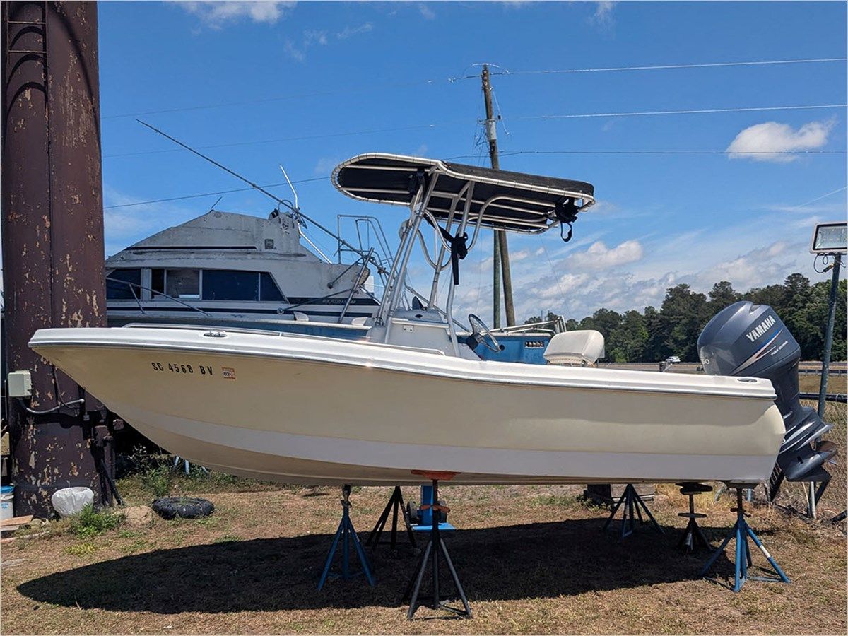 19' Polar 2006 1900 CC