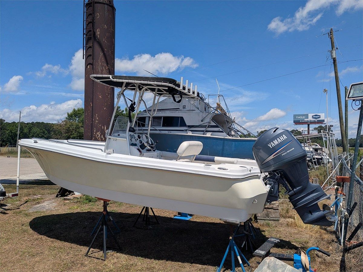 Buy a 19' Polar 2006 1900 CC - POLAR at Shestakov Yacht Sales