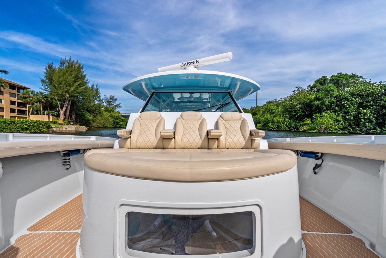 Buy a yacht supermodel - YELLOWFIN