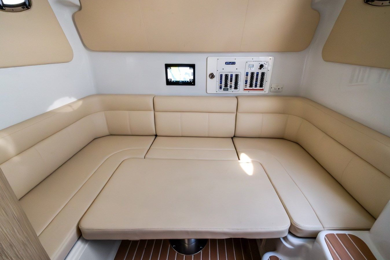 supermodel - YELLOWFIN yacht sale