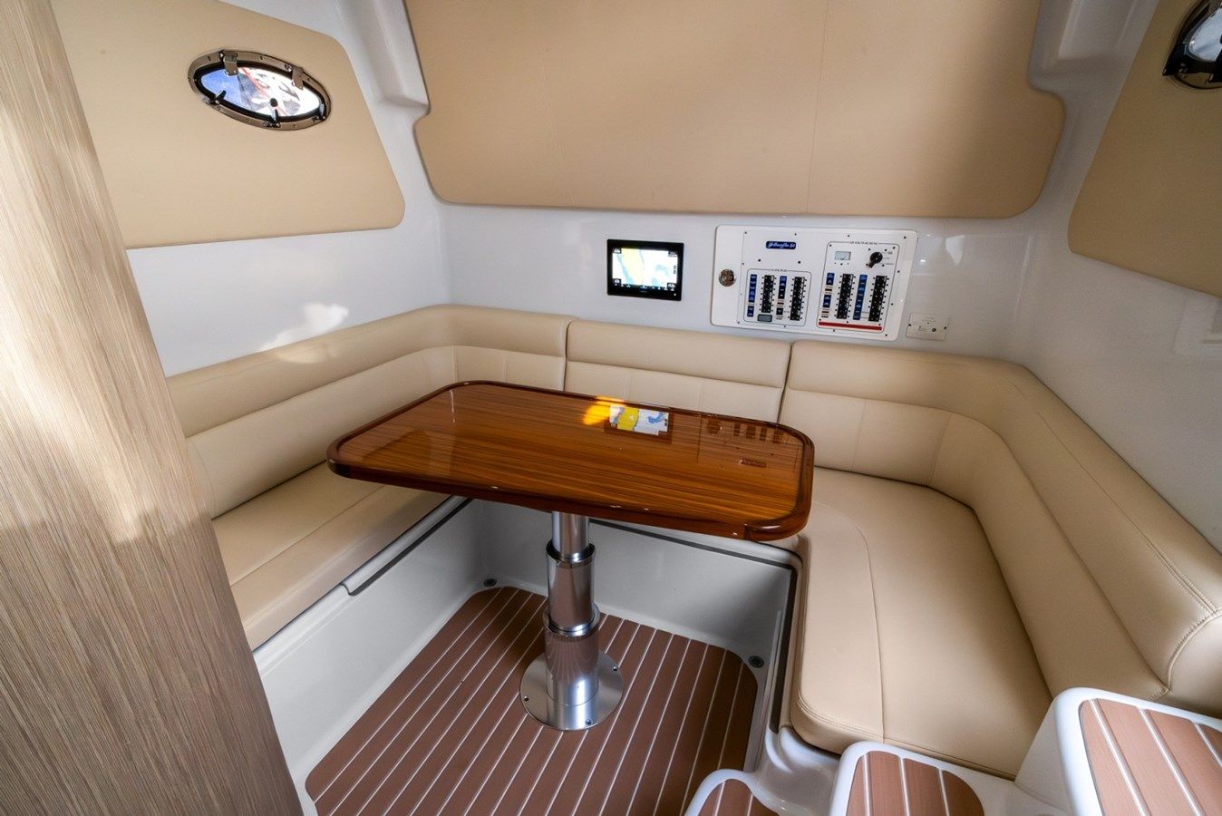 Buy a yacht supermodel