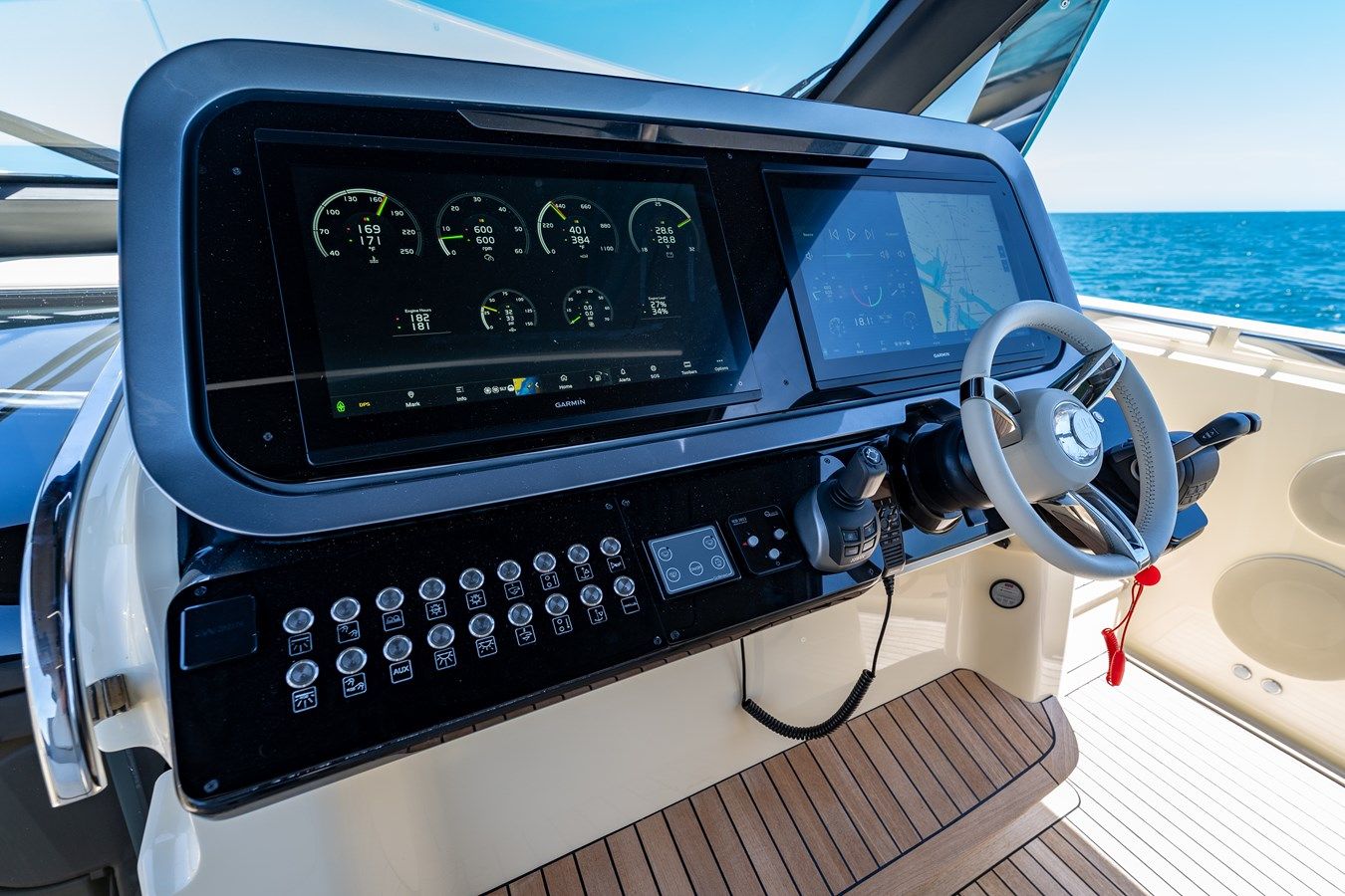 Купить яхту Invictus TT460 2024 в Shestakov Yacht Sales