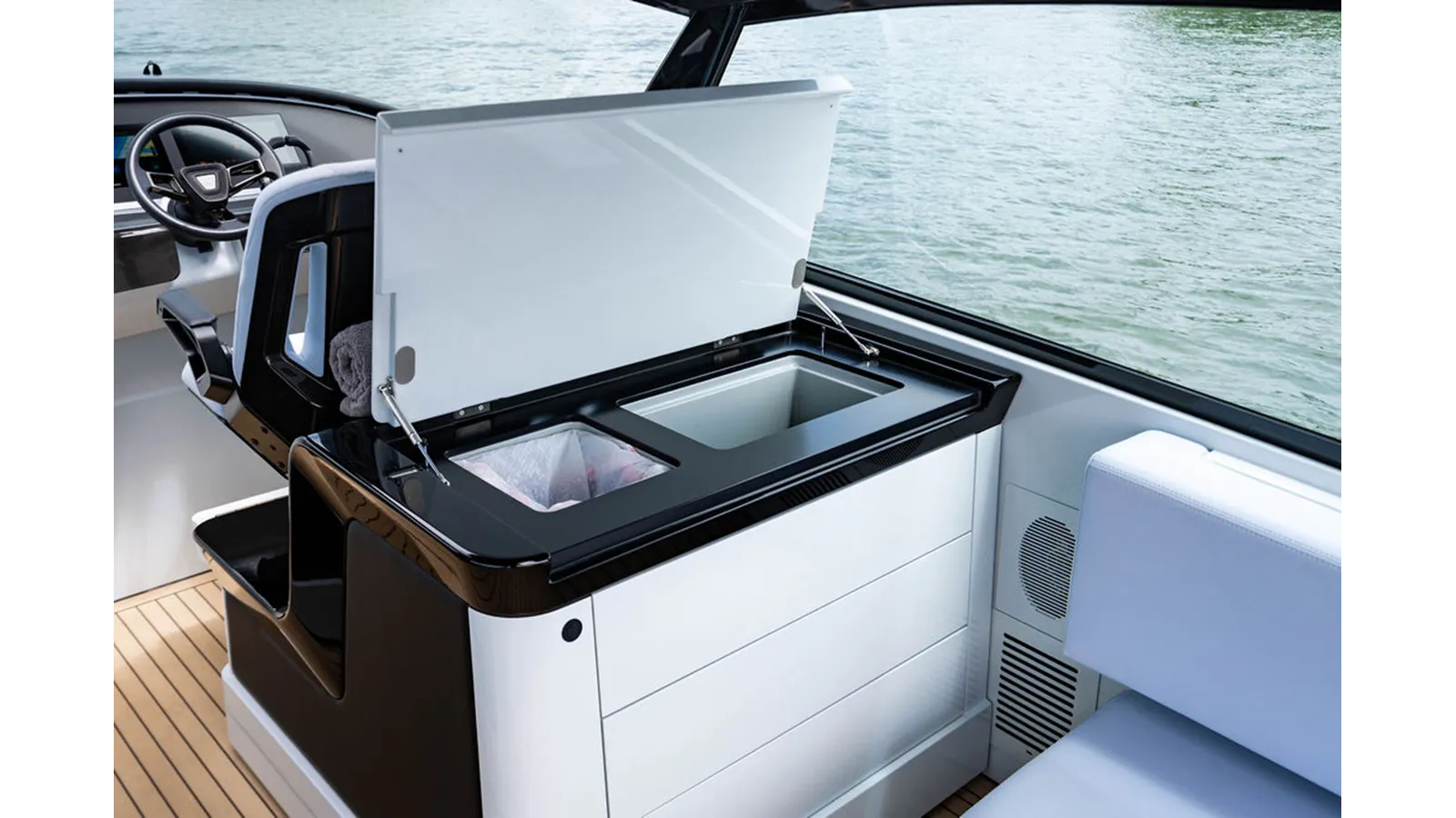 best yacht sales deals Giddy Up-CMB