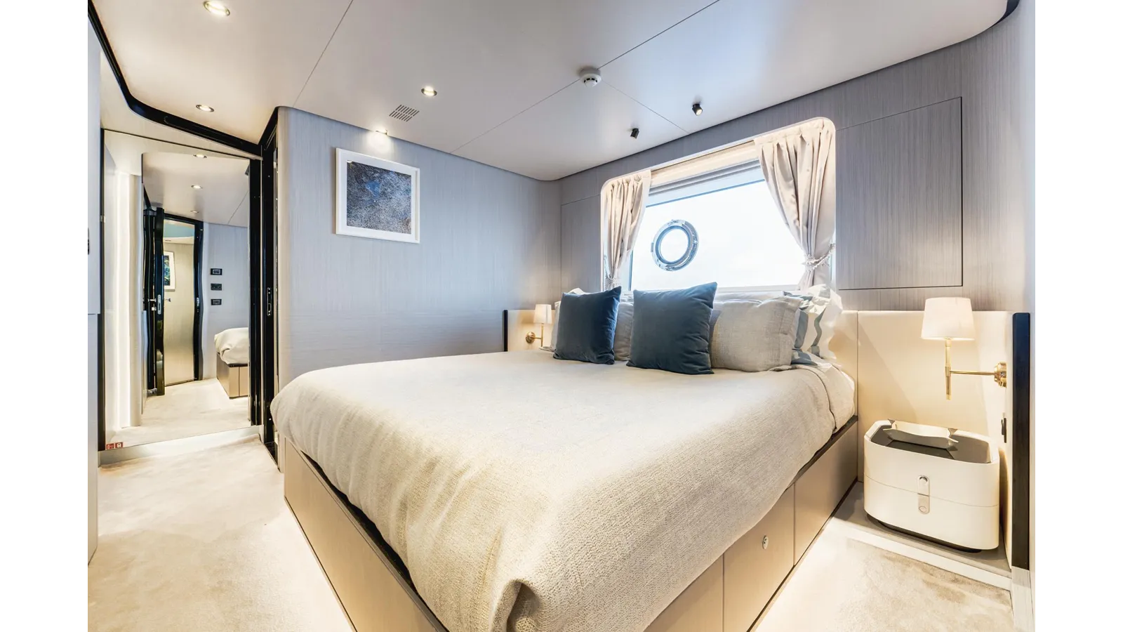 27 METRI yacht sale