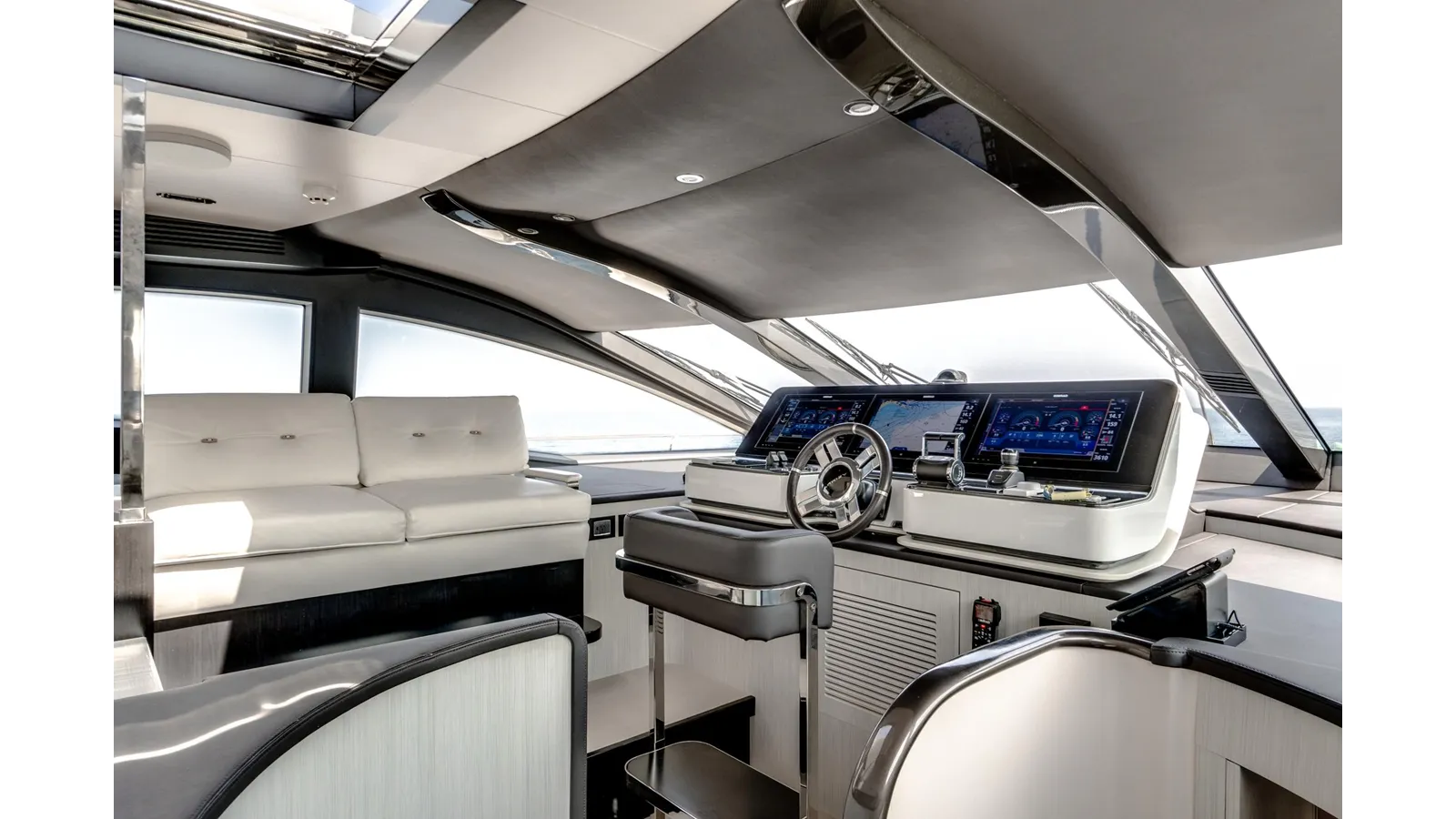 Buy a 27 METRI 2019 at Shestakov Yacht Sales