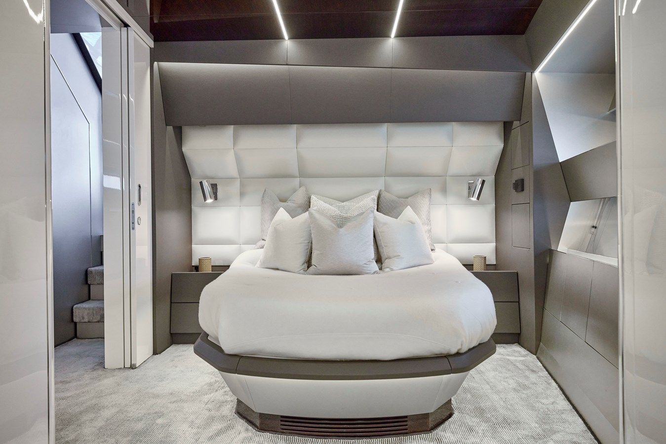 Buy a GODDESS OF THE MOON - Arcadia Yachts at Shestakov Yacht Sales