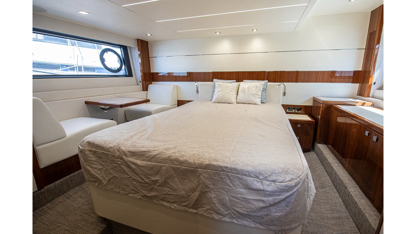best yacht sales deals DULZURA - Sunseeker