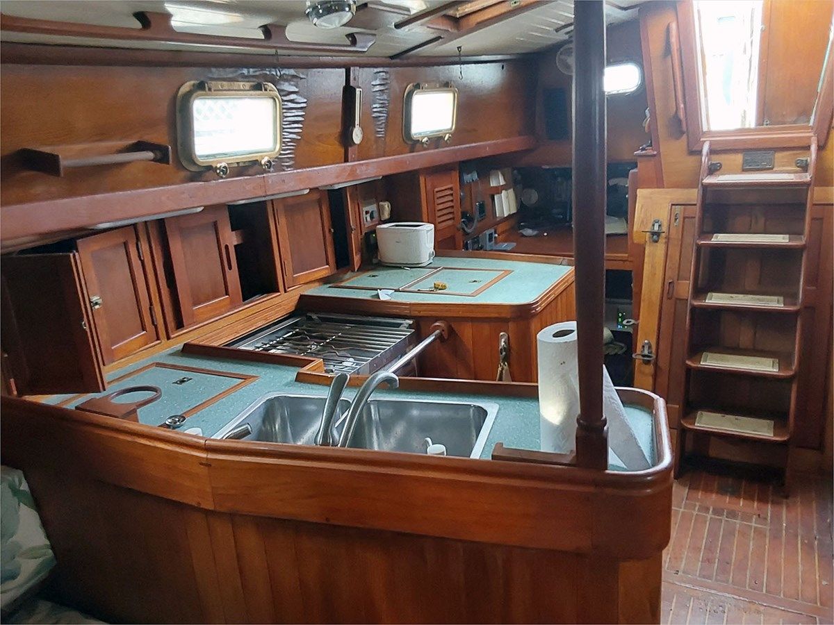 Купить яхту 43' Shannon 1983 Cutter Ketch - SHANNON в Shestakov Yacht Sales