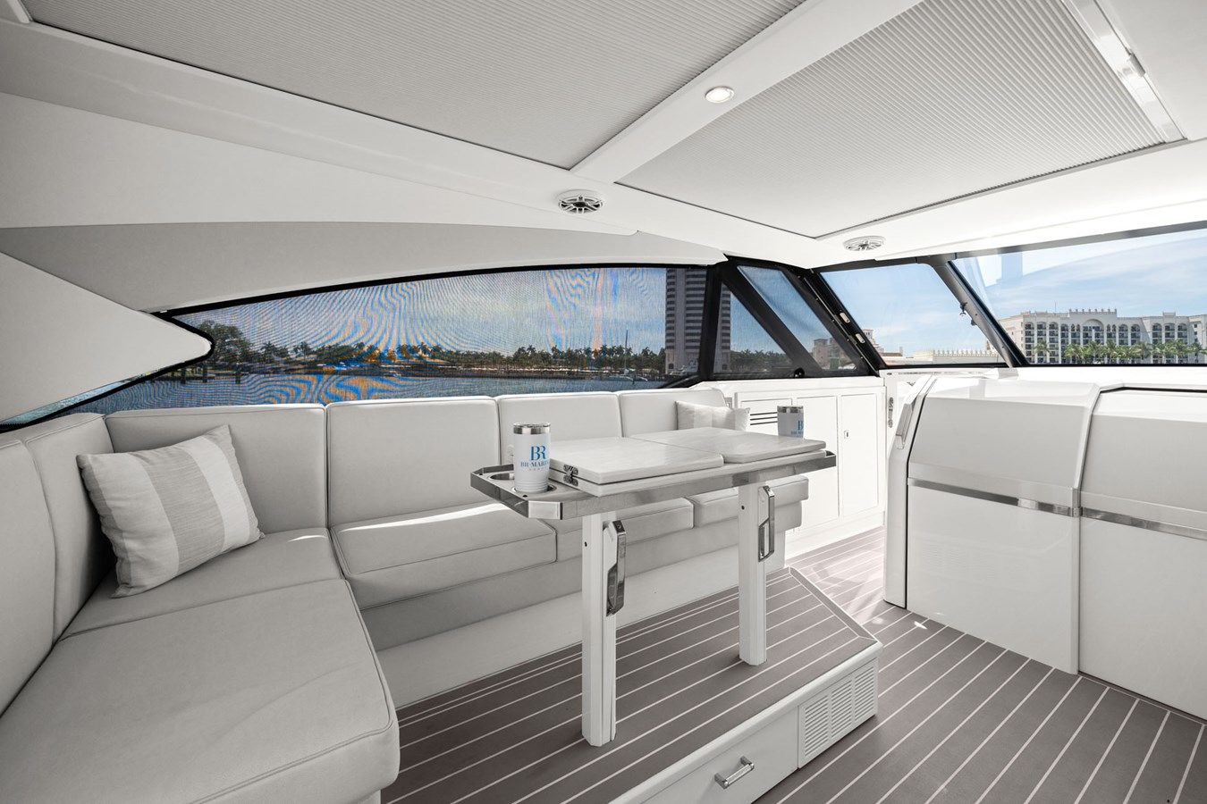 Buy a yacht Take 5 - Formula Boats