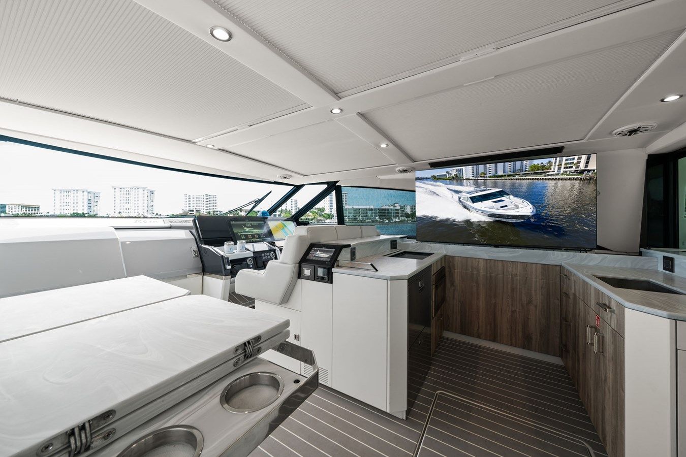 the best price on Take 5 - Formula Boats