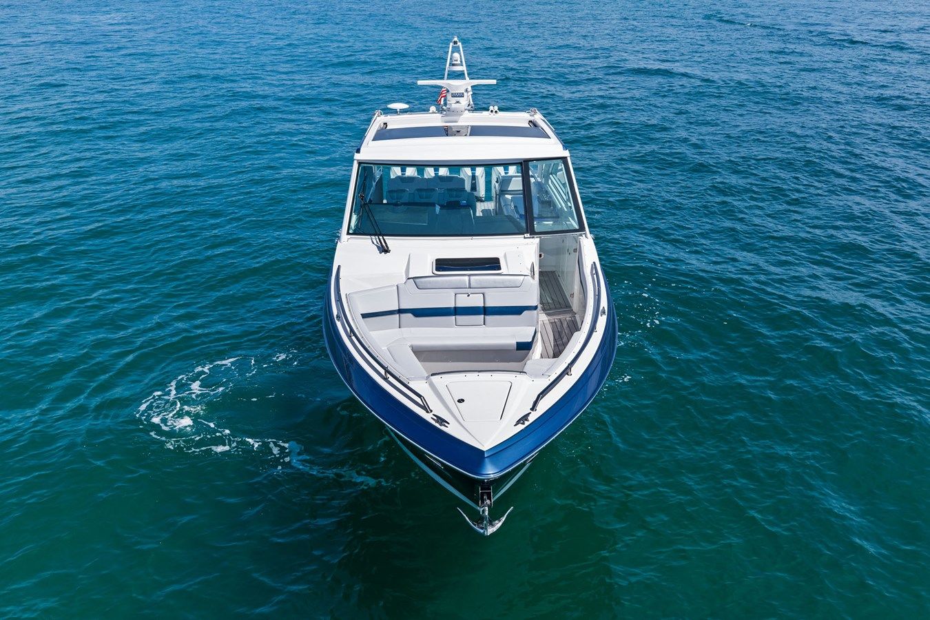 Lady Champagne II - Formula Boats