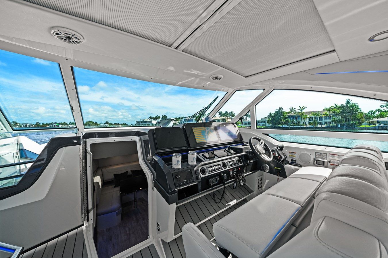 Lady Champagne II 400 Super Sport Crossover price