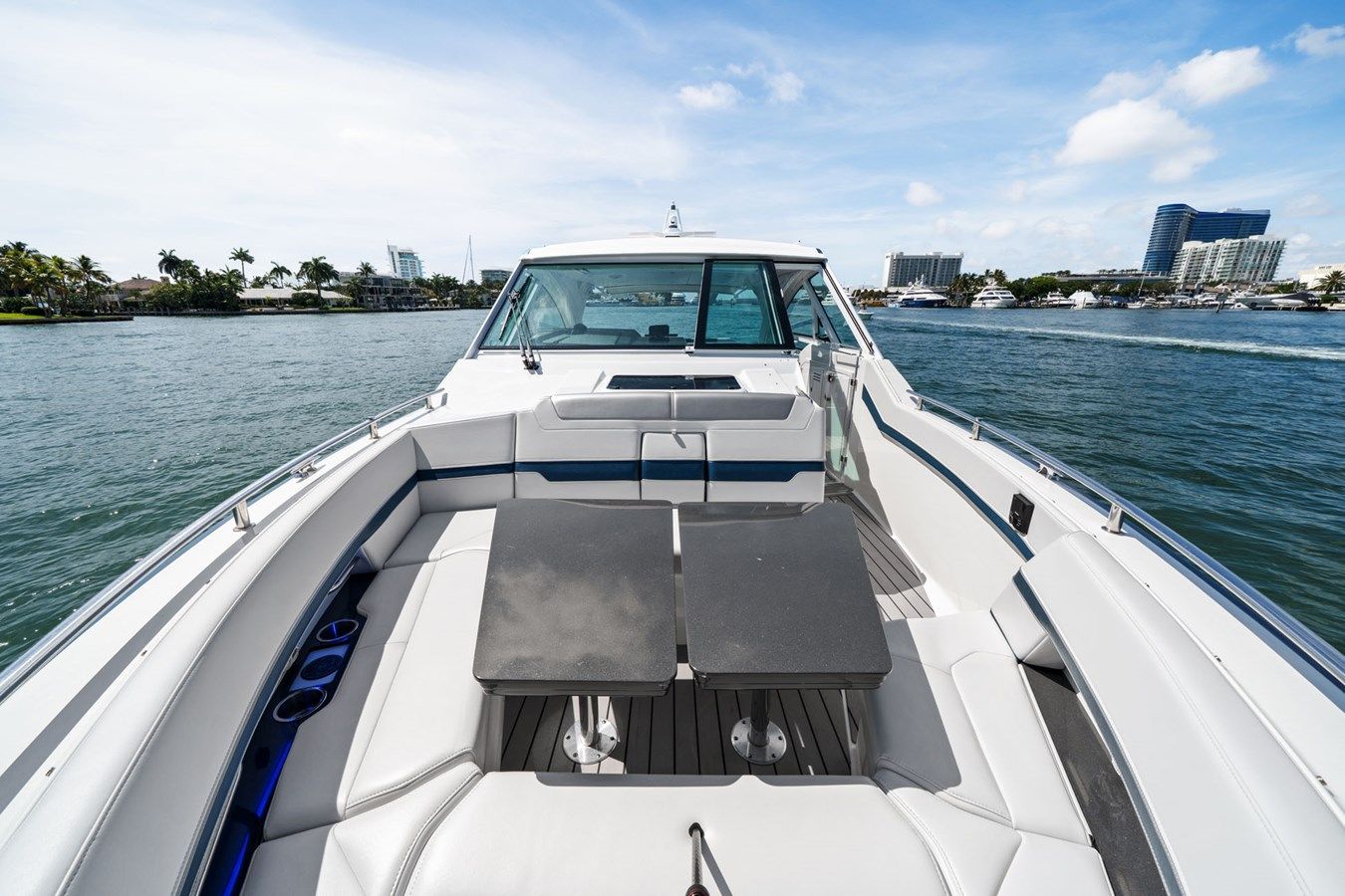 Lady Champagne II 400 Super Sport Crossover price