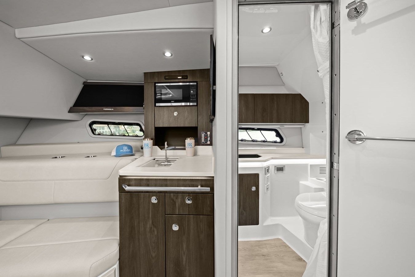 Buy a yacht Lady Champagne II