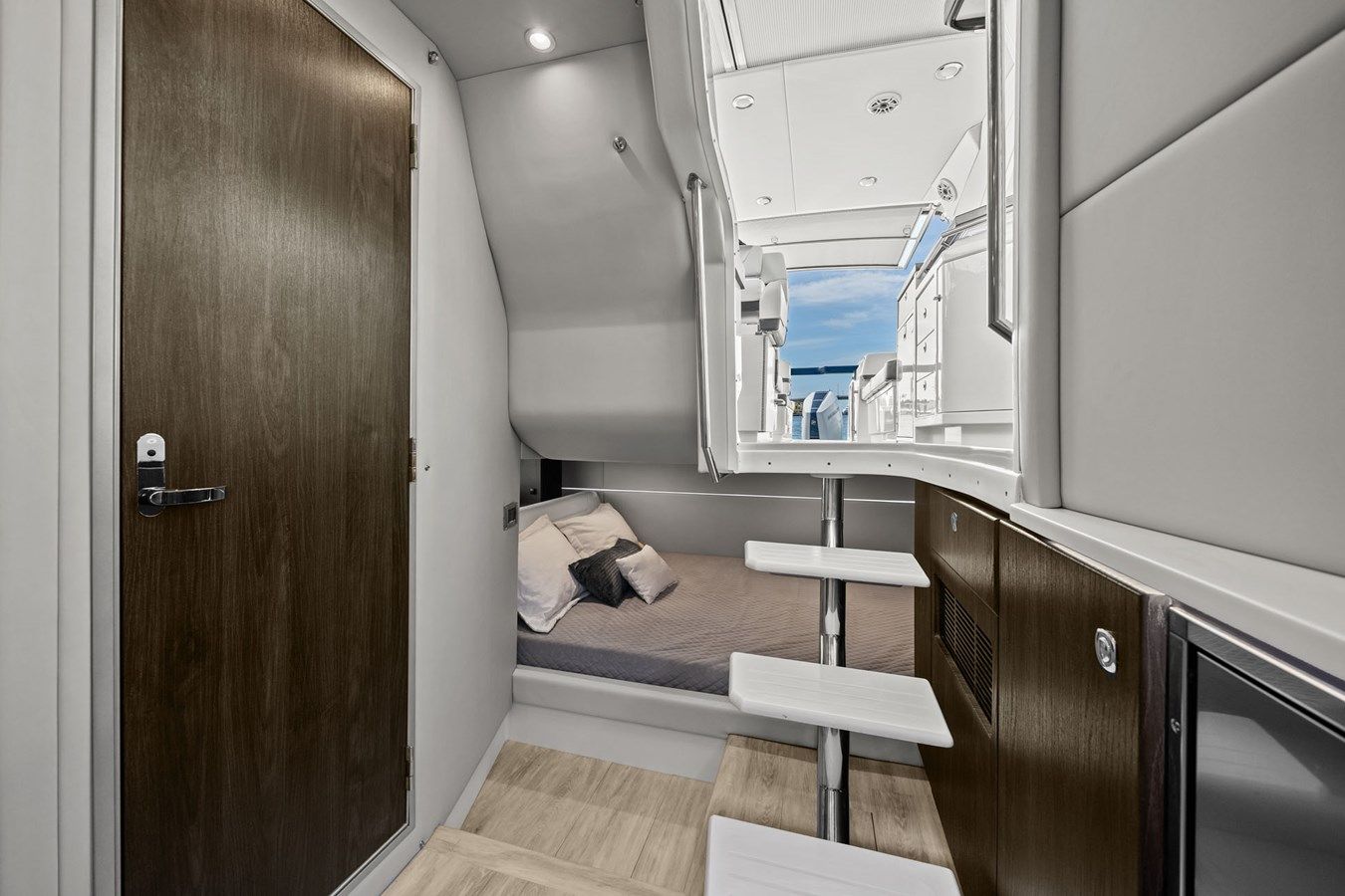 Lady Champagne II 43 yacht sale
