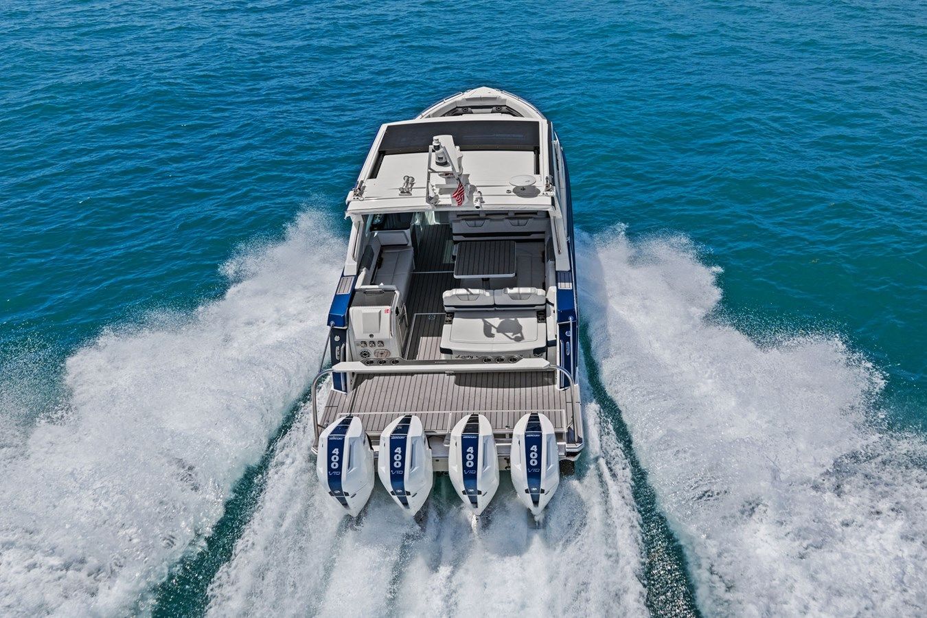 Lady Champagne II 400 Super Sport Crossover yacht sale