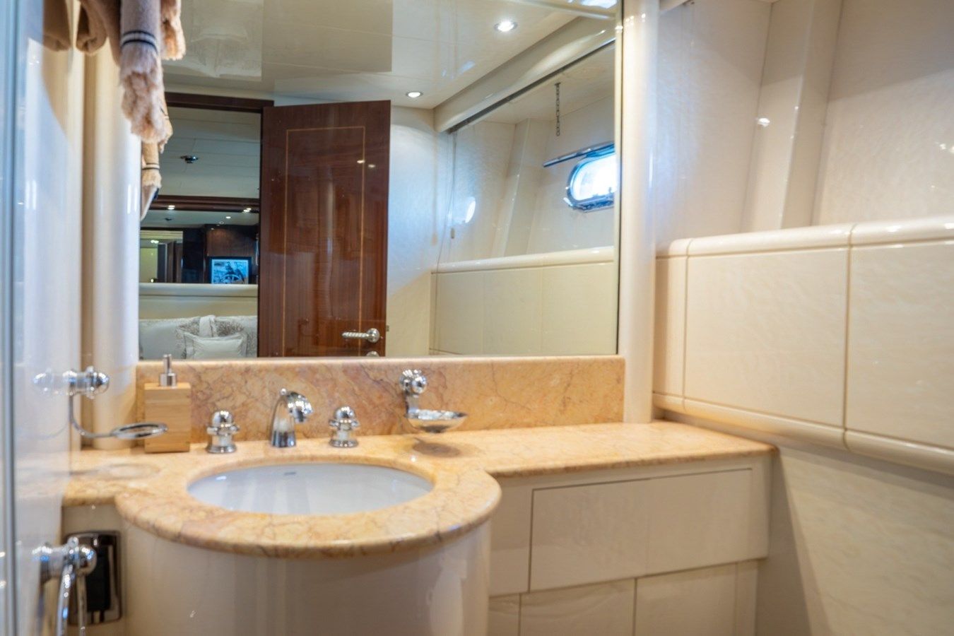 Лучшие предложения покупки яхты NN 2004 MANGUSTA 72 72