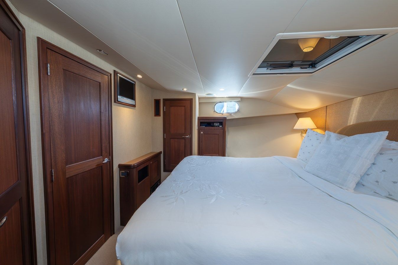 Купить яхту GIGI Pilothouse в Shestakov Yacht Sales