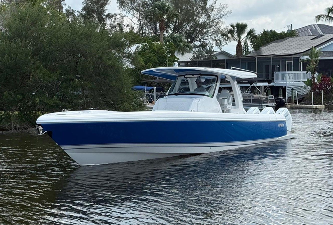 Buy a yacht SPONTANEOUS 2022
