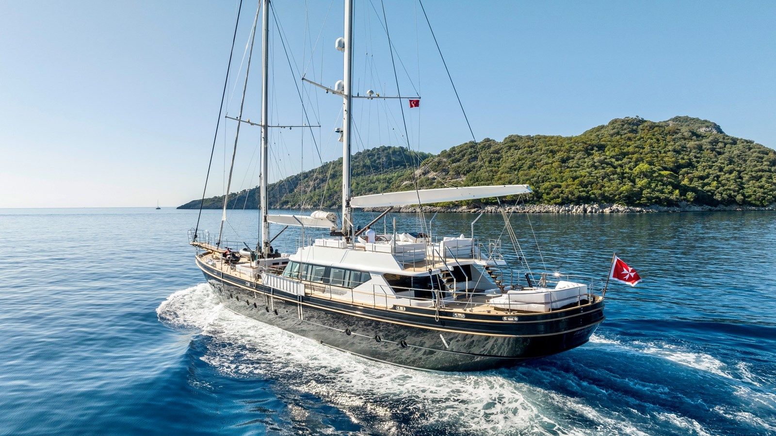 the best price on ATLANTIKA CUSTOM