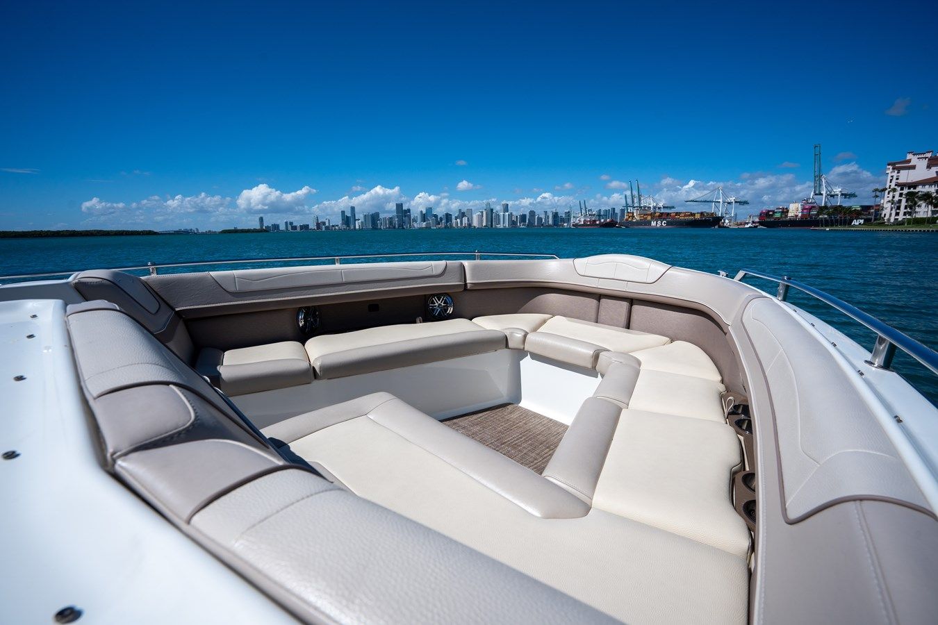 Buy a KNOT AGAIN - Formula Boats at Shestakov Yacht Sales