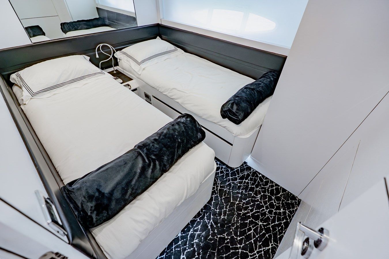 HAWK - PERSHING yacht sale
